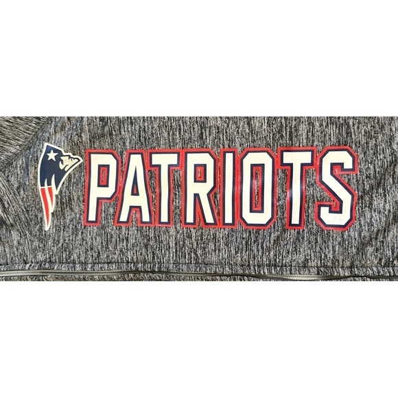 New England Patriots NFL Fleece Hoodie Jacket Women Sz XL Gray Zip Pocket Hood - Picture 3 of 3